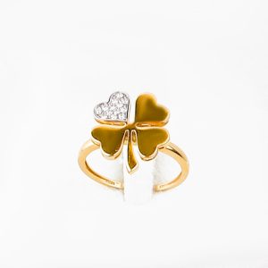 انگشتر طرح شبدر نگین‌دار