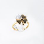 انگشتر طرح شبدر نگین‌دار زنانه